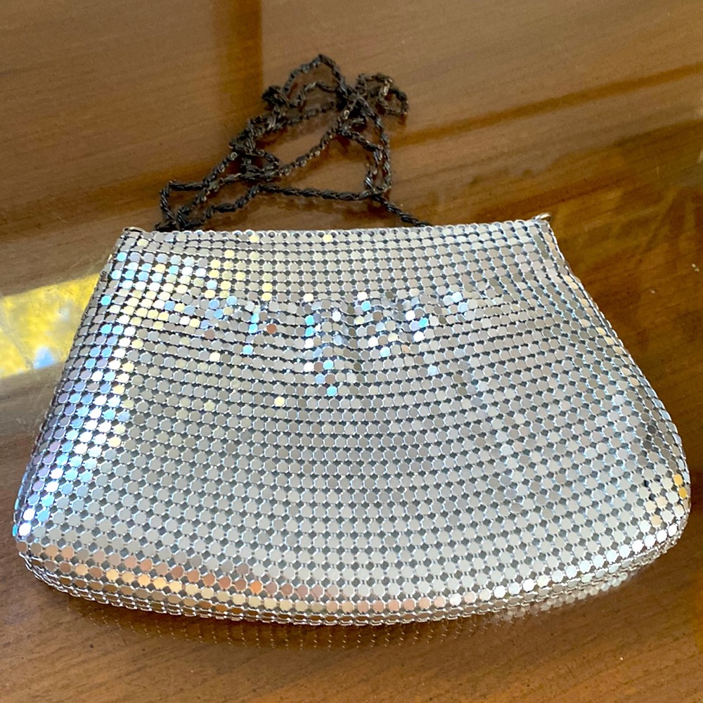 Silver mesh bag with gunite metals long chain strap handbag 👜
